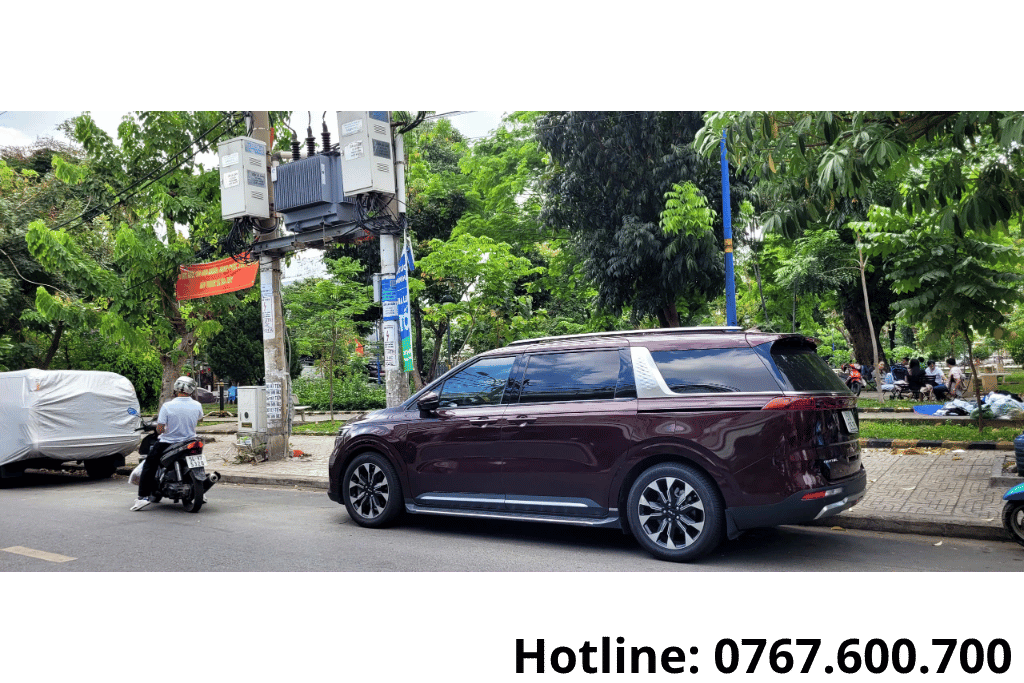 Dịch vụ thuê xe Carnival đi du lịch giá tốt nhất. Xe 7-8 chỗ đời mới, sang trọng, nội thất ghế thương gia, lái xe kinh nghiệm. Đặt xe ngay cho chuyến du lịch gia đình!